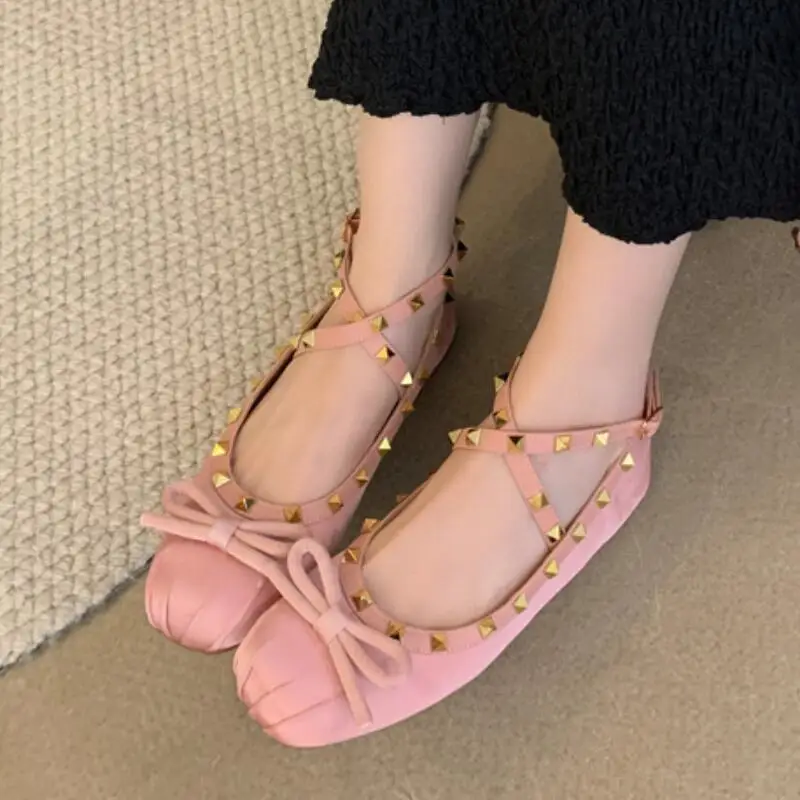 

Spring 2024 New Riveted Flat Bottom Ballet Shoes Cross Strap Casual Fashion Bow Women's Shoes Black Pink Size 35-40