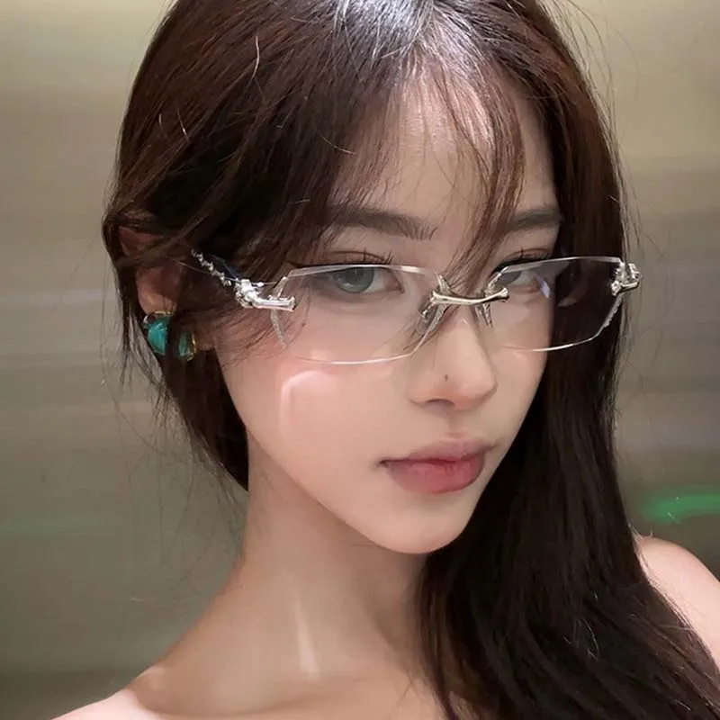 Vintage Unisex Photochromic Sunglasses - Color Changing & UV Protection Presbyopia Eyewear
