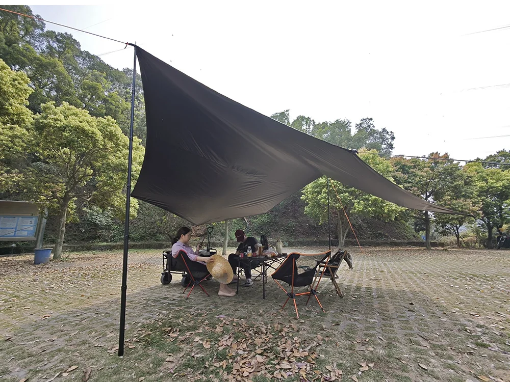 TARP to TARP ランタン ブラック Super-6 Canvas Tarp with Pole Set – Kodiak Canvas