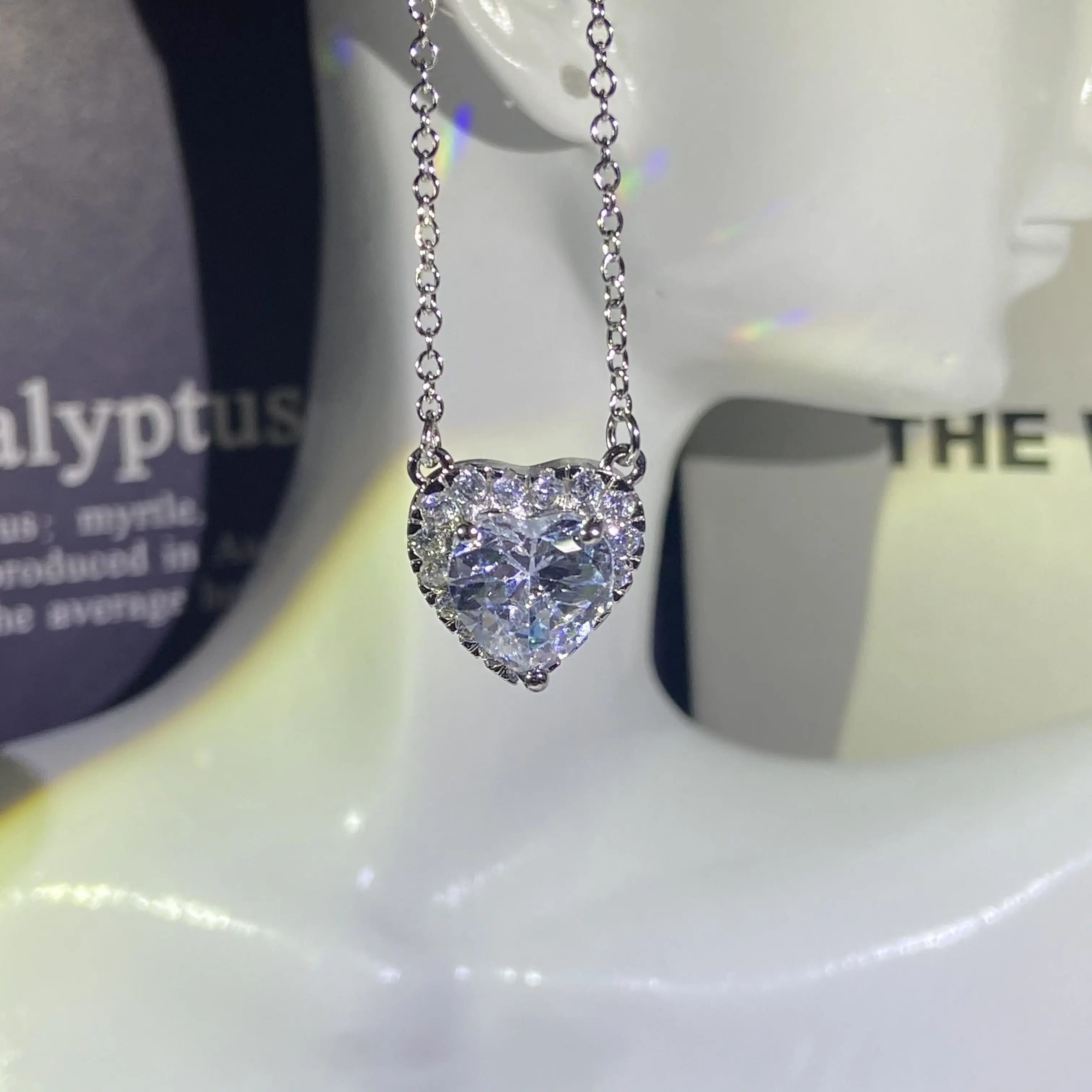 2022 NEW Classic Love Heart-shaped Bling Long Chain Pendant  Necklace for Women Zircon Choker S925 Silve Engagement Gift Jewelry