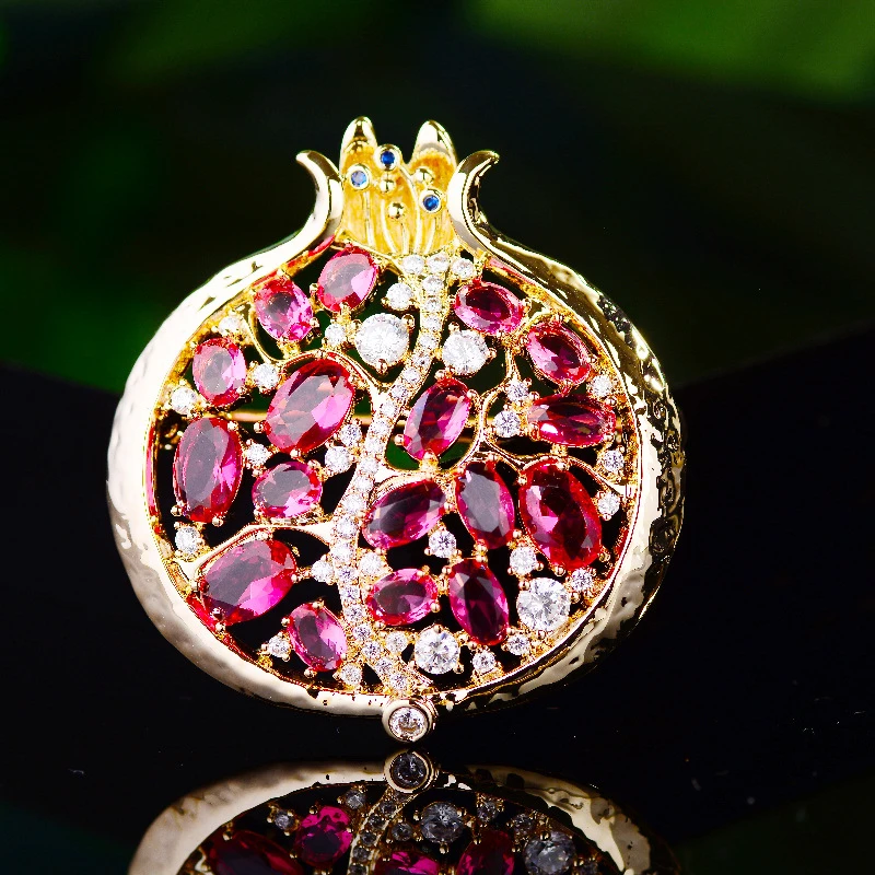 

New Luxury Cubic Zirconia Pomegranate Brooches for Women Clothing Lucky Fruit Accessories Pins Cheongsam Dress Suit Broche