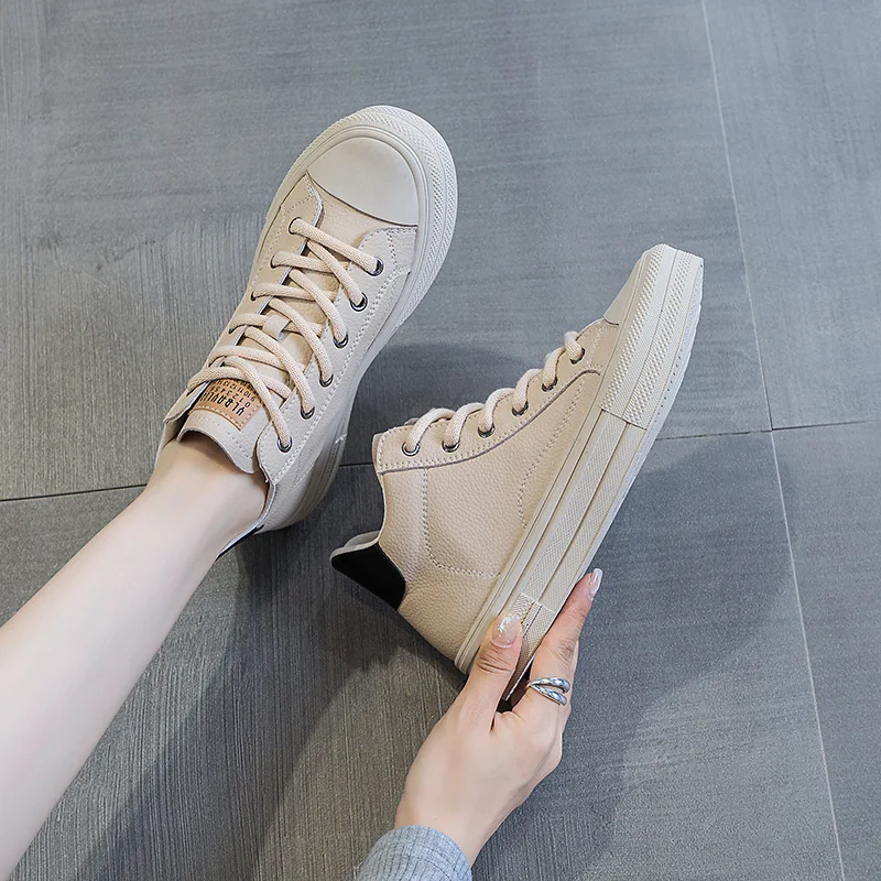 Genuine leather high top shoes for women in autumn 2023, new casual soft sole lace up retro color matching small white shoes