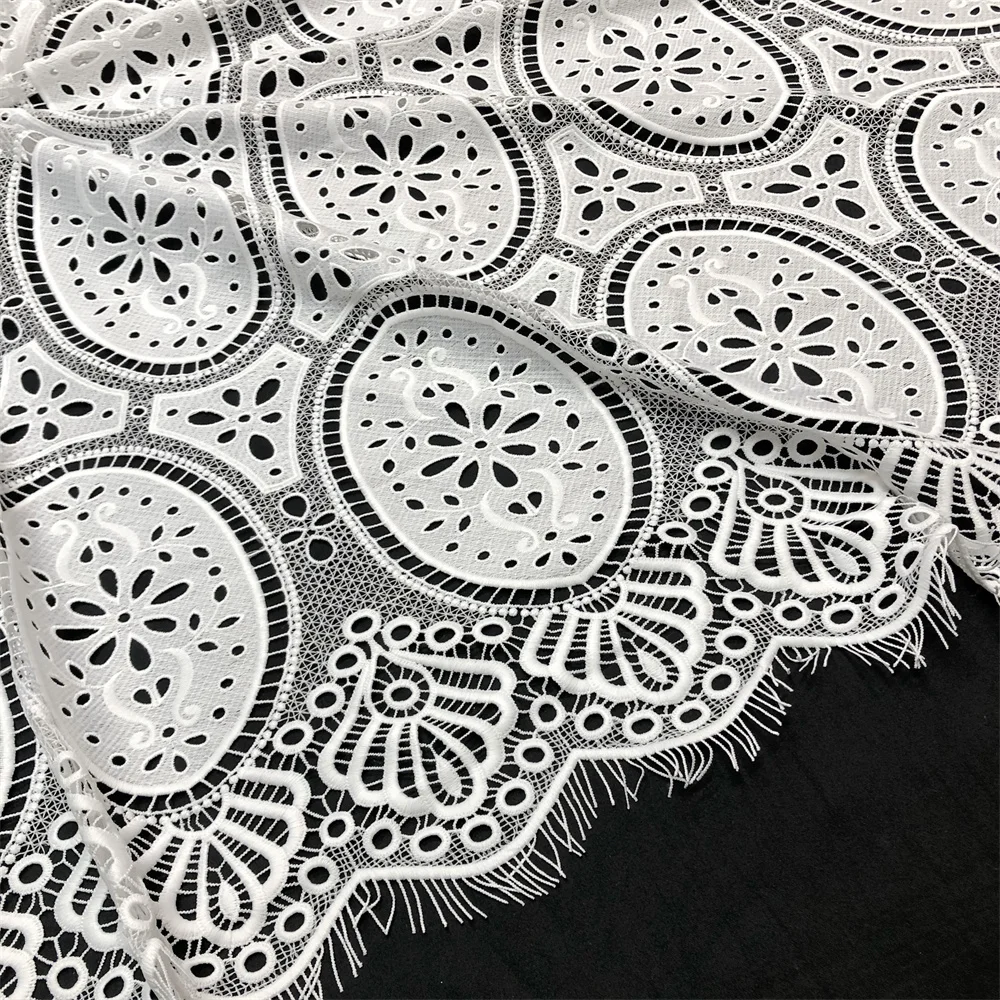 Afrikanischer Spitzenstoff im neuen Stil, 2025, hochwertige Spitze, wasserlöslich, bestickt, modisch, weicher weißer/schwarzer Spitzenstoff, 5 Yards – Detail 10