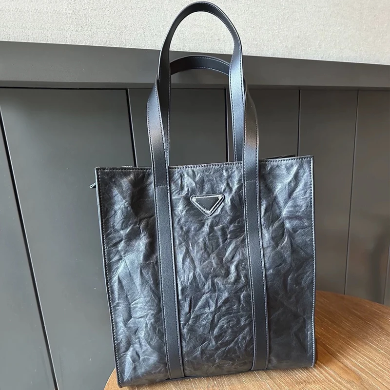 

Vintage Tote Bags For Women Luxury Designer Handbag And Purse 2023 New In PU Pleated Metal sheets Decorate Shoulder Underarm Bag