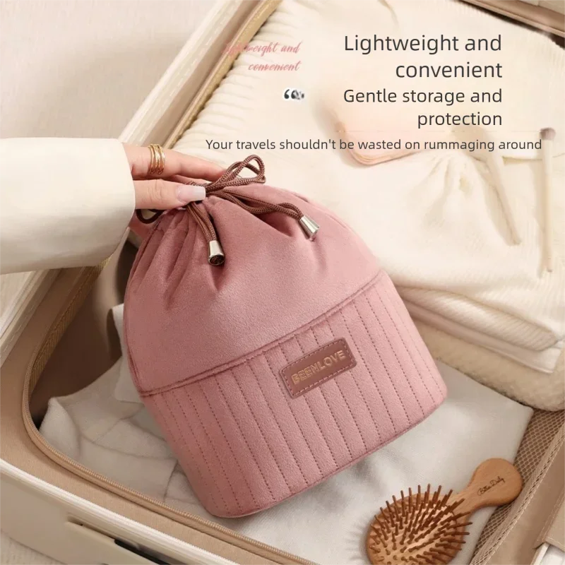 Große Kapazität Samt-Kosmetiktasche Tragbare Multifunktionale Reise-Make-up-Tasche Organizer Modische Aufbewahrungstasche für den Täglichen Gebrauch
