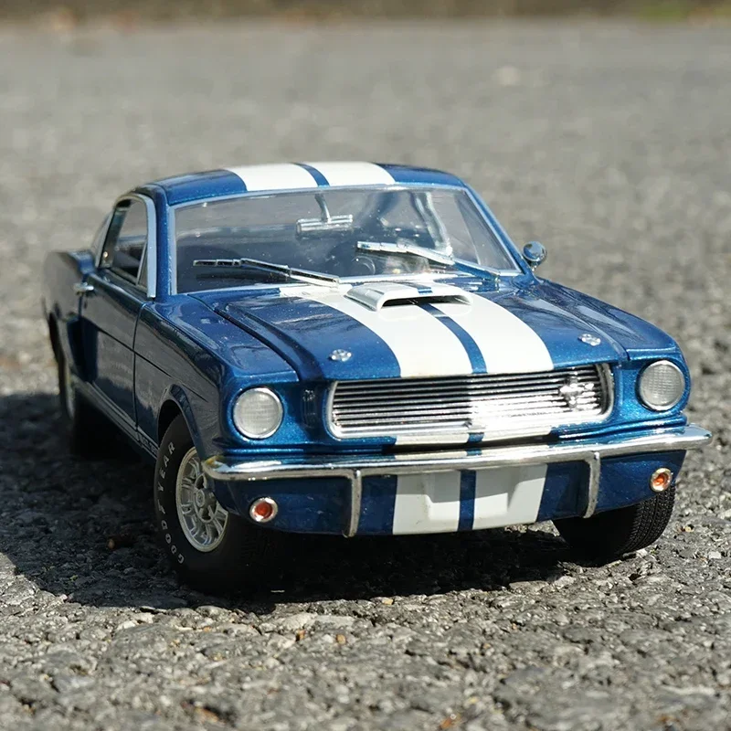 

1:18 литая Кобра Shelby 1966 GT 350 Полноразмерная модель автомобиля из сплава, автомобили для мальчиков, игрушка, коллекция подарков