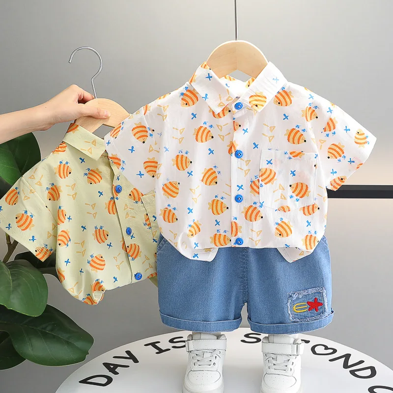 

Детский спортивный костюм из рубашки и шортов, на Возраст 4-5 лет