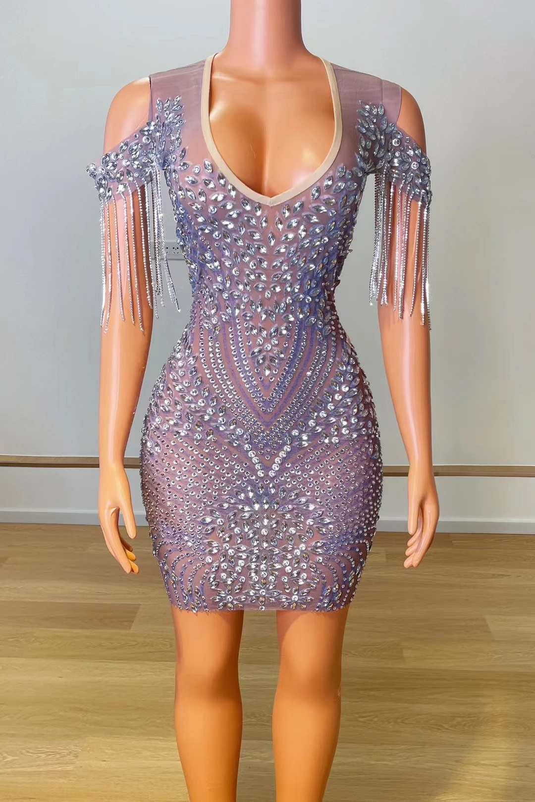 

Full Close-Fitting Sexy Mesh Water StretchAll-In-One Tight Tassel Transparent Nightclub A121