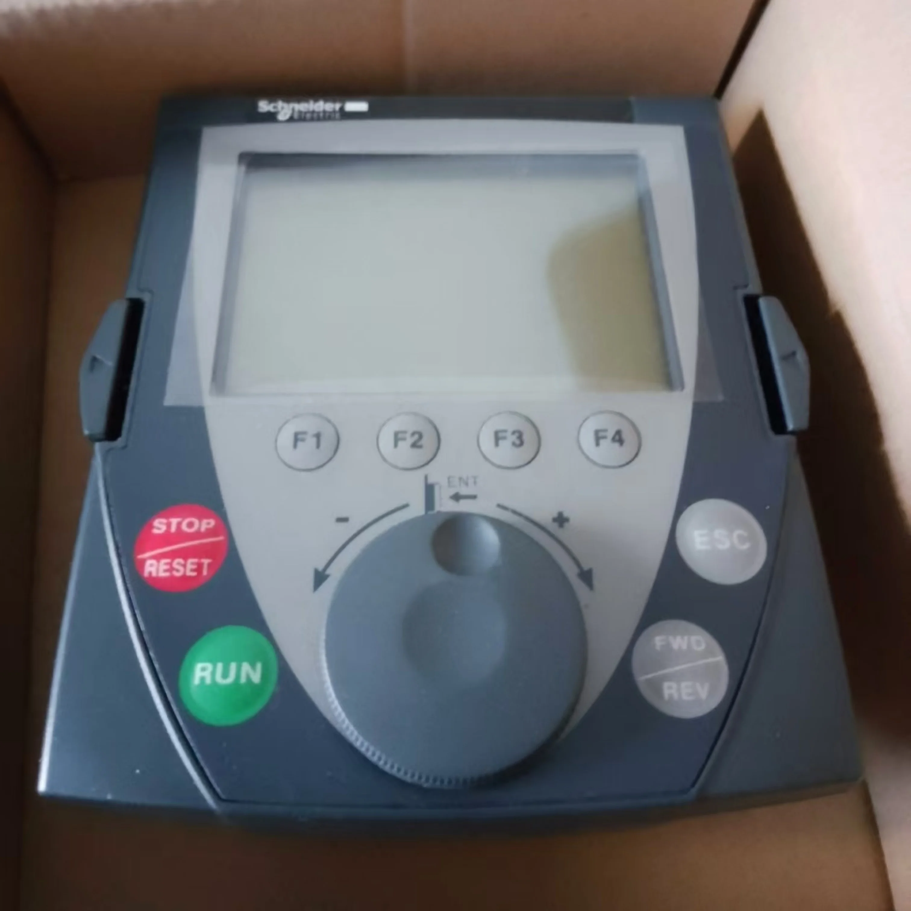VW3A1101 PLC 모듈 새 제품
