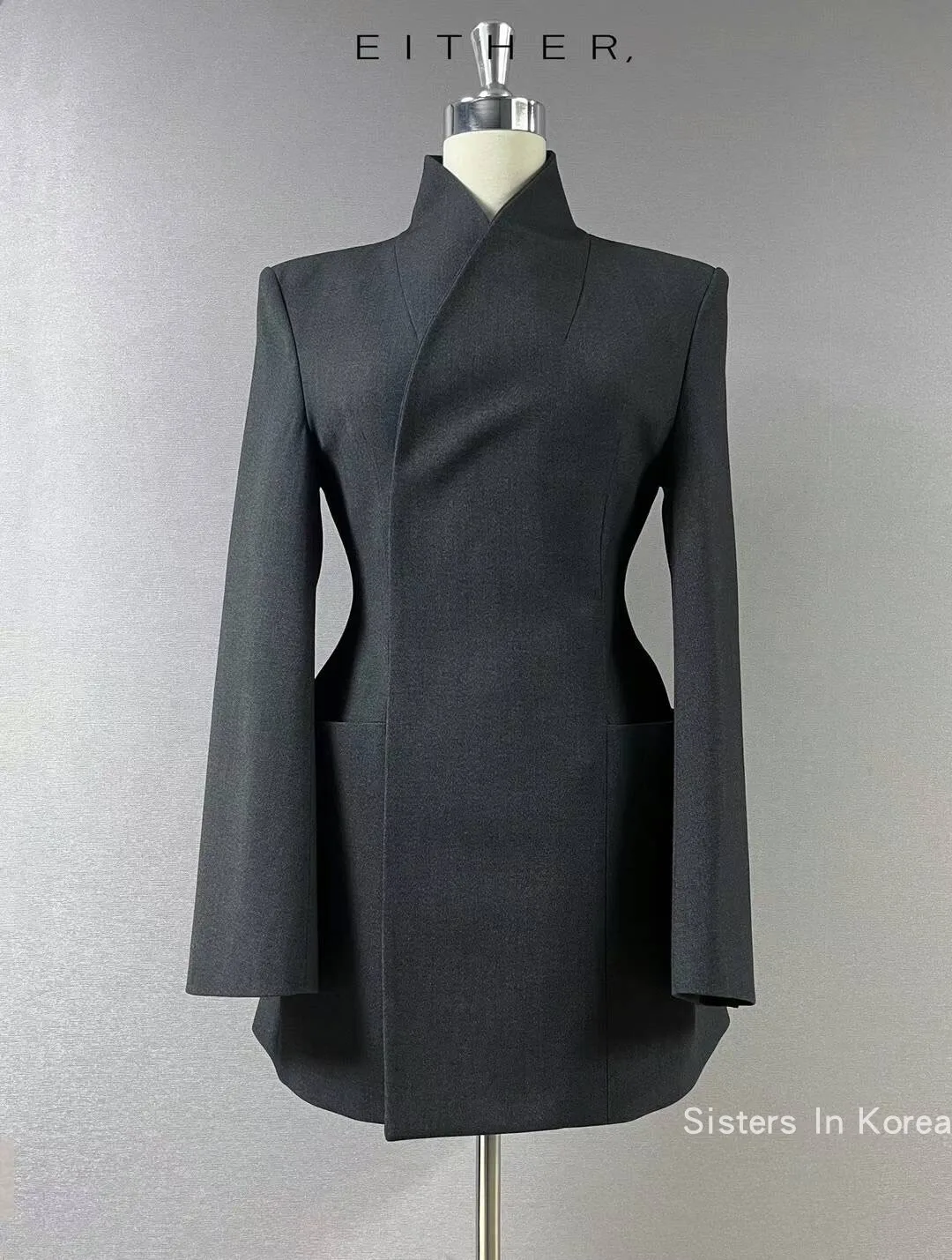 EOEN Autumn Vintage Senior Sense V-neck Big Pocket Design Waist Slimming Mid-length Suit Jacket Women 2024 New Fashion 2