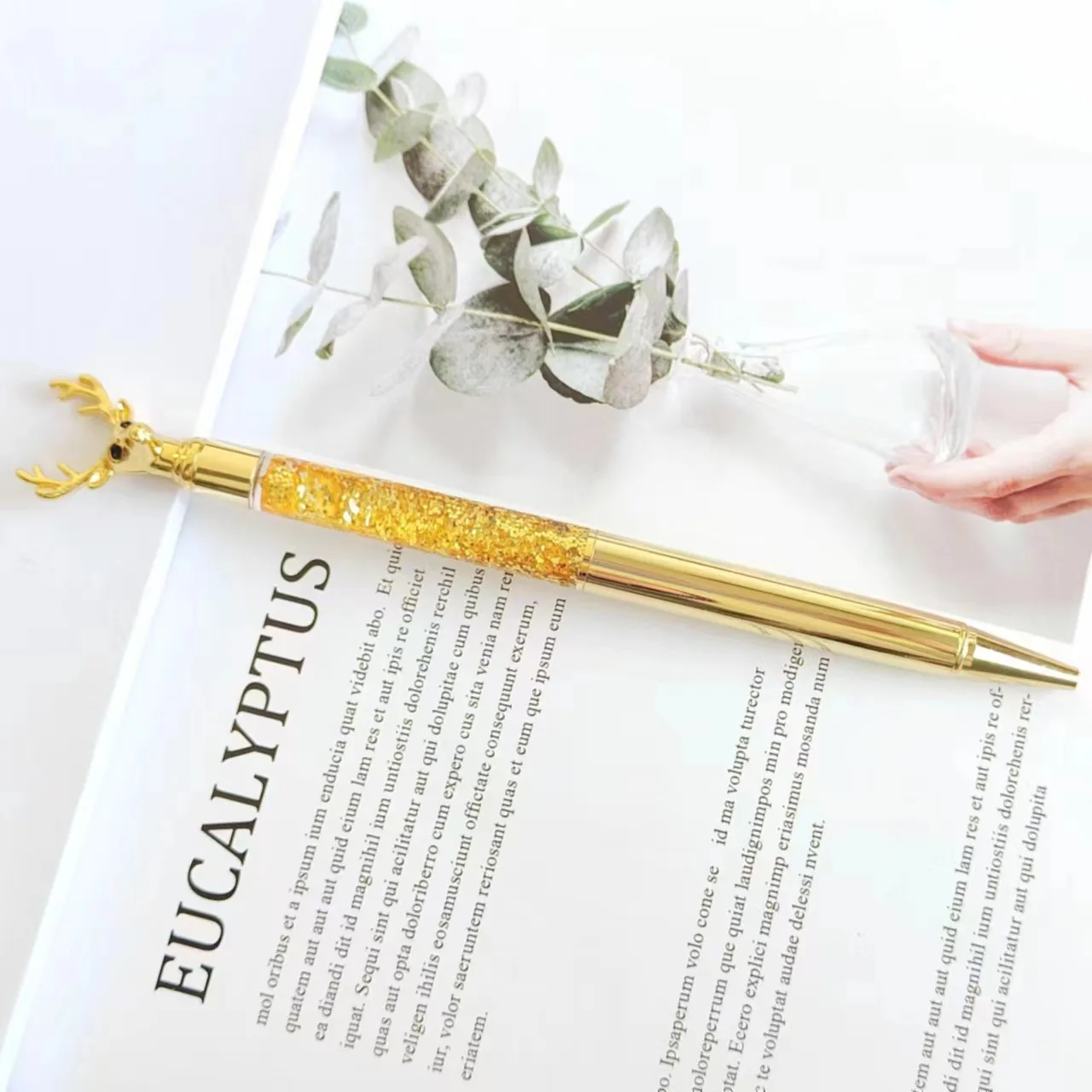 

1Pcs Creative Multicolor Elk Deer head Ballpoint Pen Business Metal Office Rotate Pens School Stationery Office Supply