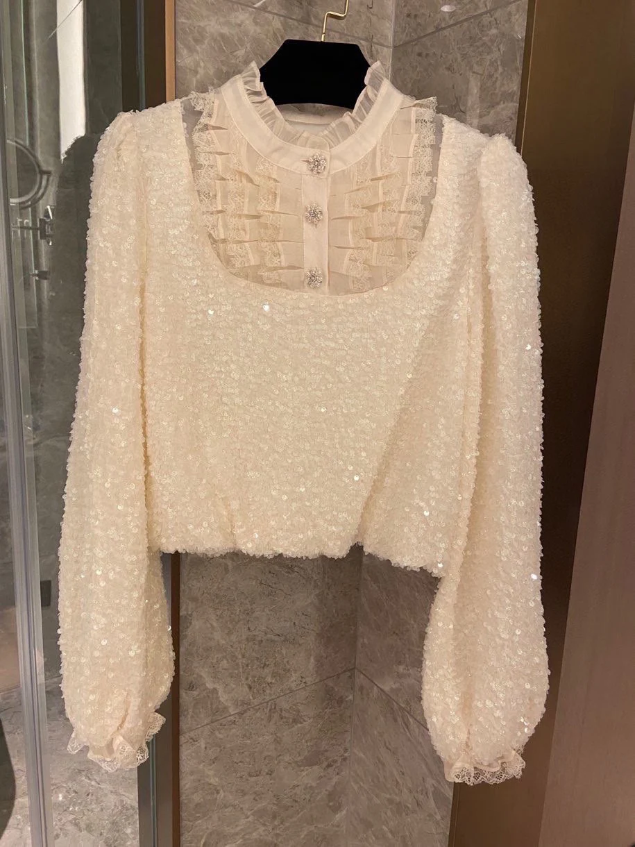 

2023Short top heavy sequin fabric design splicing court style lace hem elastic design, full of fairy top9.17