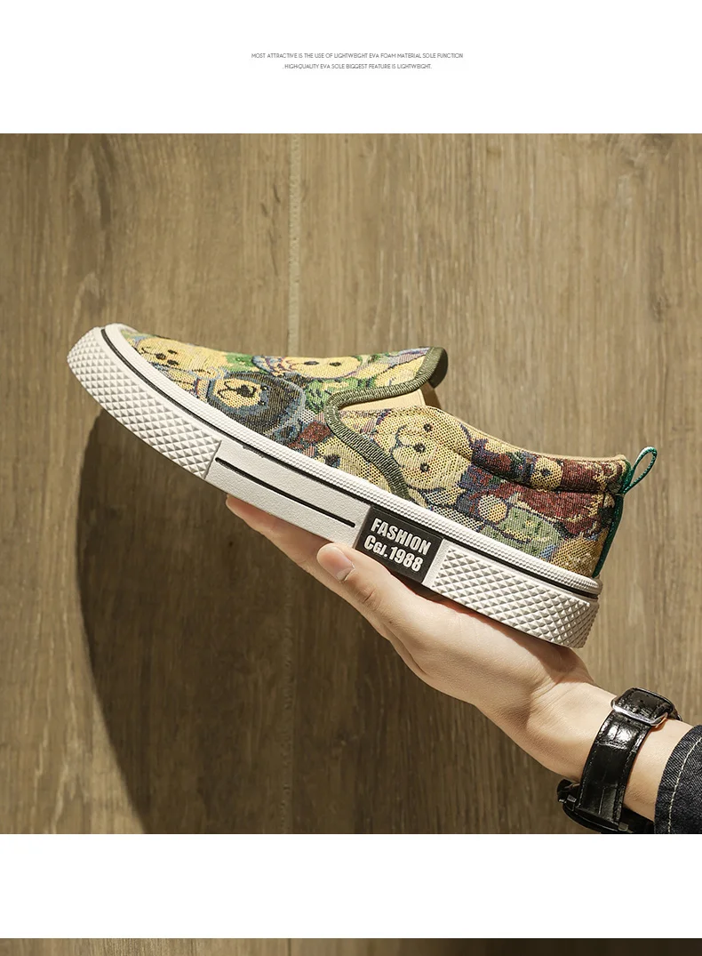 Bear Pattern Lazy Men's Shoes Slip-on Breathable Cloth Shoes Flat Bottom Comfortable Casual Canvas Shoes 