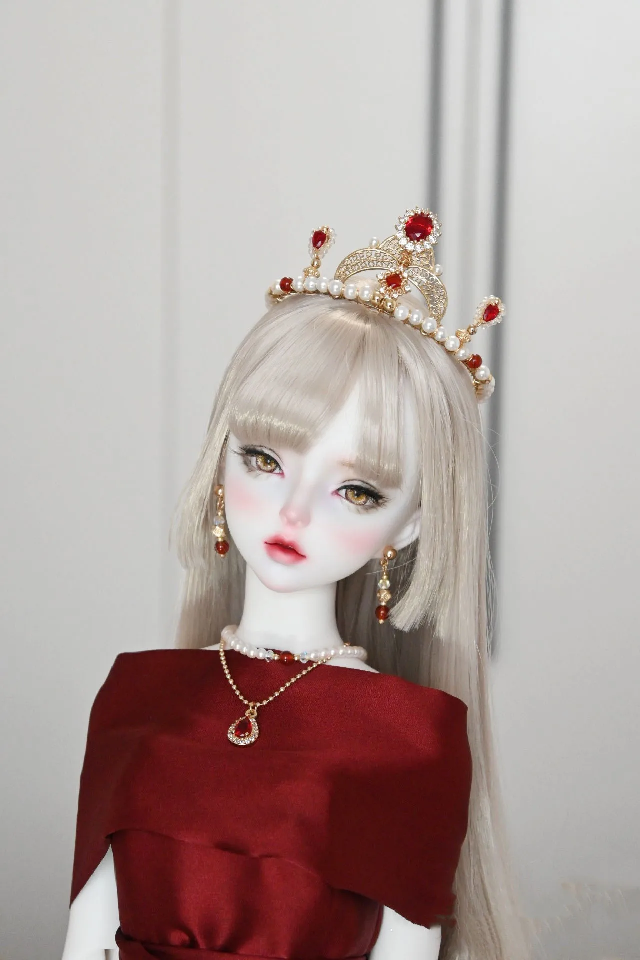 

European And American Style Toy Jewelry, 1/3 1/4 Bjd Doll Copper Gold-Plated Headdress, Beaded Red Agate Crown Earrings Necklace