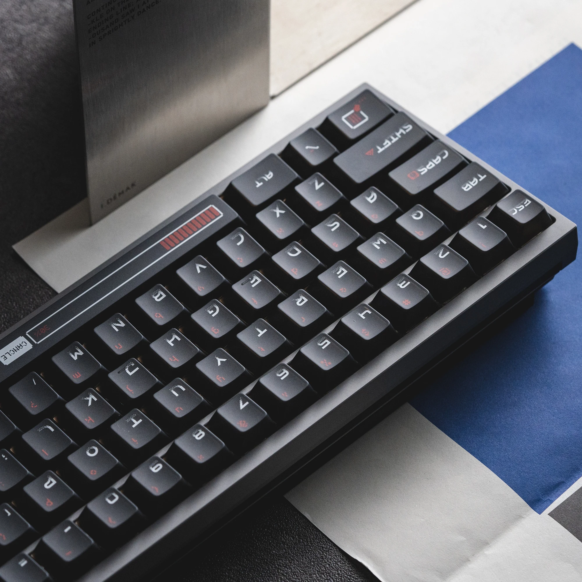 섀도우 키캡 체리 프로파일 PC 소재 두께: 1.7mm 체리 MX 스위치 및 MX 스타일 클론과 호환 가능