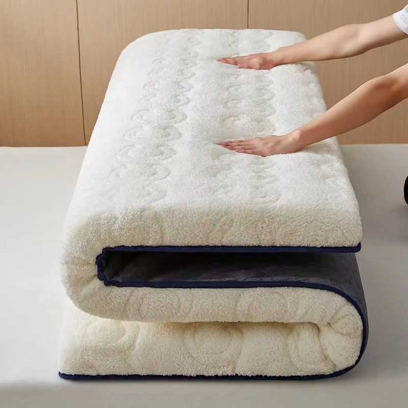 Description Picture 3 of itemWinter Warm Thick Soft Plush Mattress Breathable Student Dormitory Bed Mattress Topper 3cm 6cm Thickness Bedding Mat