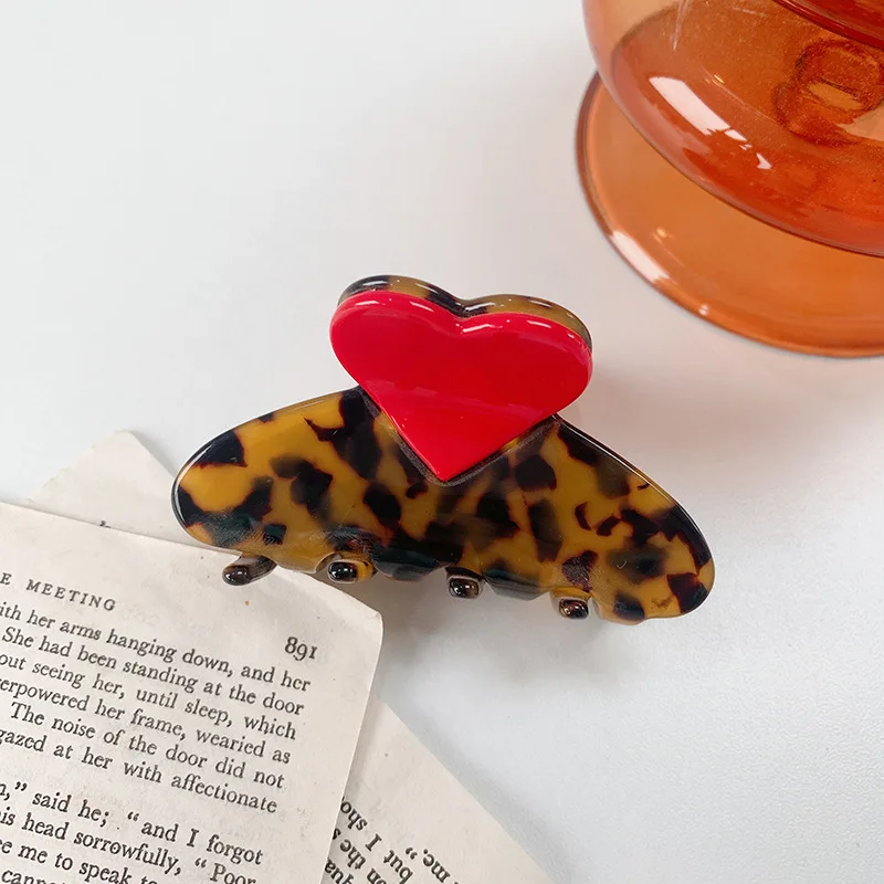 Рисунок 6 - Креативная цветная ацетатная заколка для волос