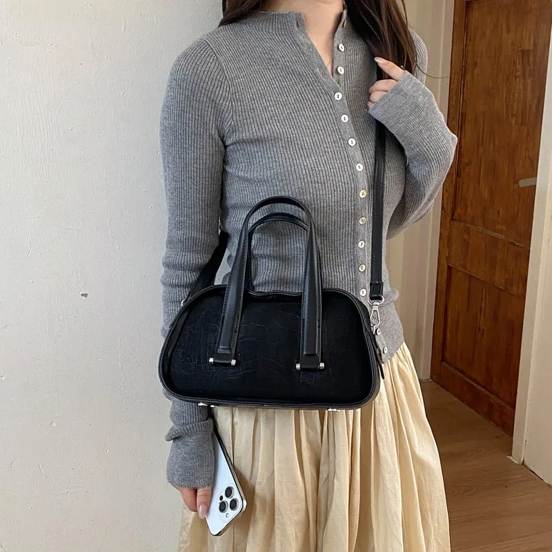 Elegant Cylinder-Shaped Winter Shoulder Bag with Pendant - Luxury Designer Collection