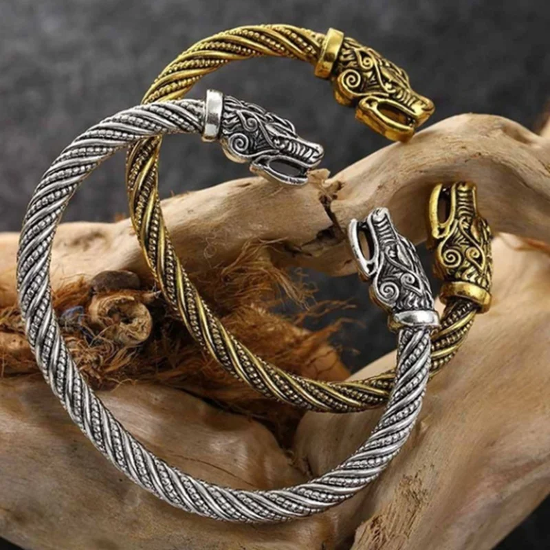 Vegvisir Viking Compass Bracelet | Leather Wristband - TheNorseWind