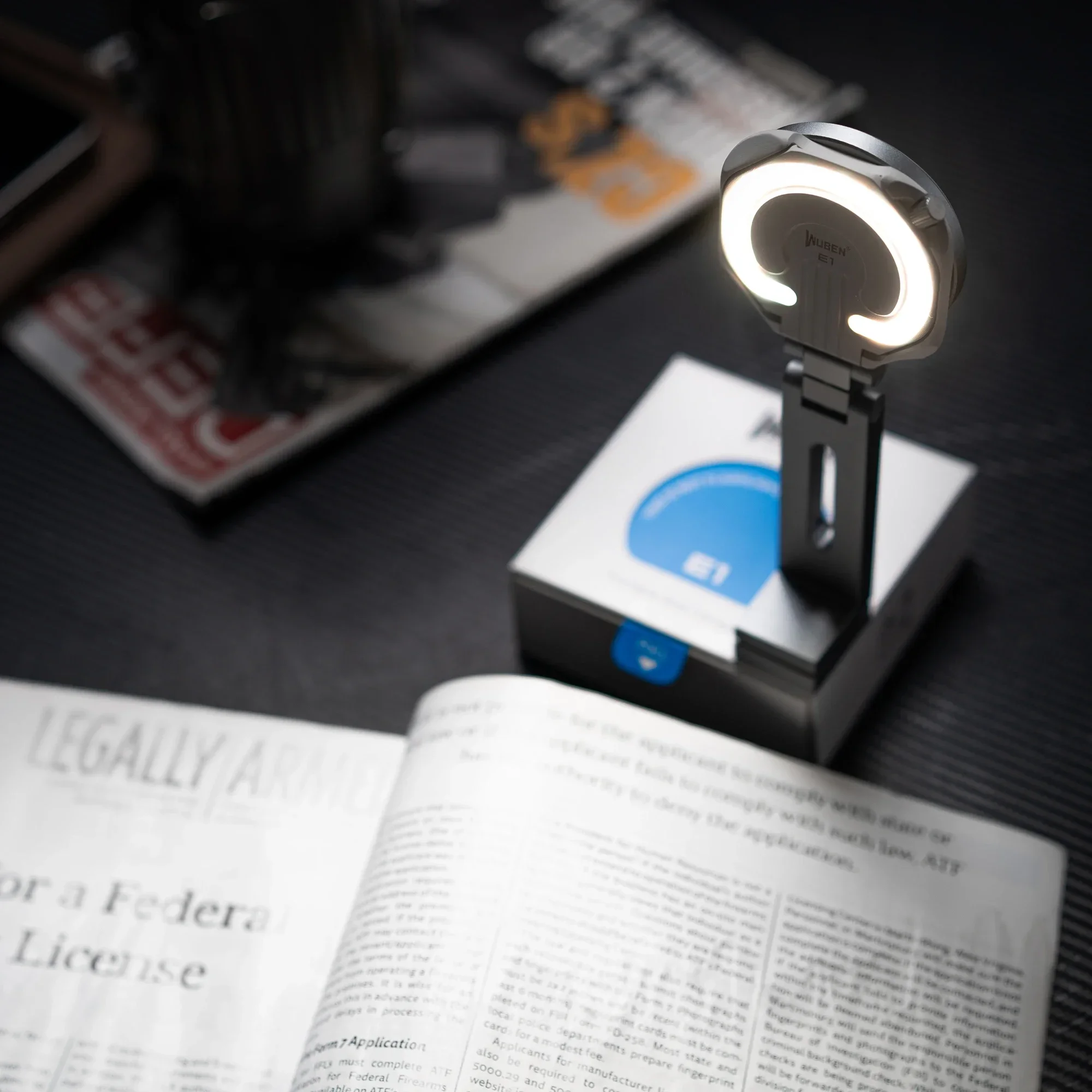 WUBEN E1 Torcia LED Ricaricabile 300 Lumen – Mini Torcia EDC Con Supporto Magnetico MagSafe, 3 Temperature Colore Per Selfie E Video
