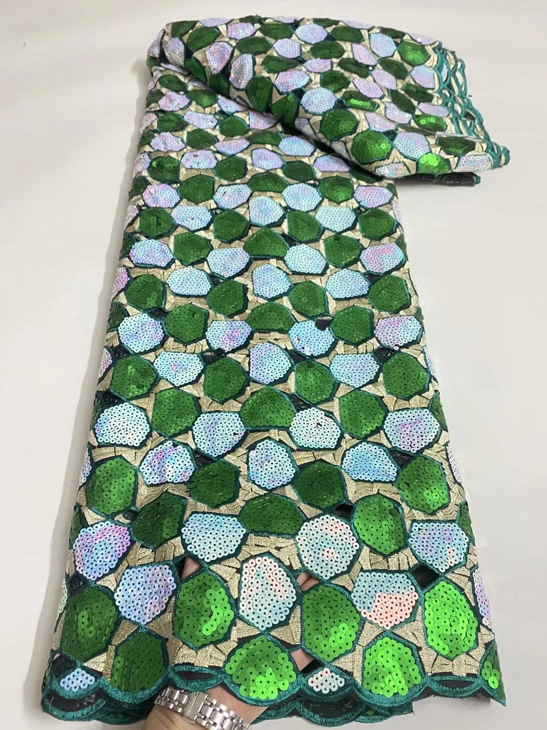 

Luxury Sequin Embroidered French Mesh Lace High Quality Green African Handcut Tulle Lace Fabric For Party Dress Wedding