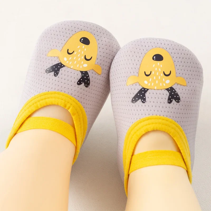 Kids Beach Shoes Water Sports Sneakers Children Swimming Aqua Barefoot Shoes Baby Surf Fishing Diving Indoor Outdoor Slippers water sports shoes children slippers