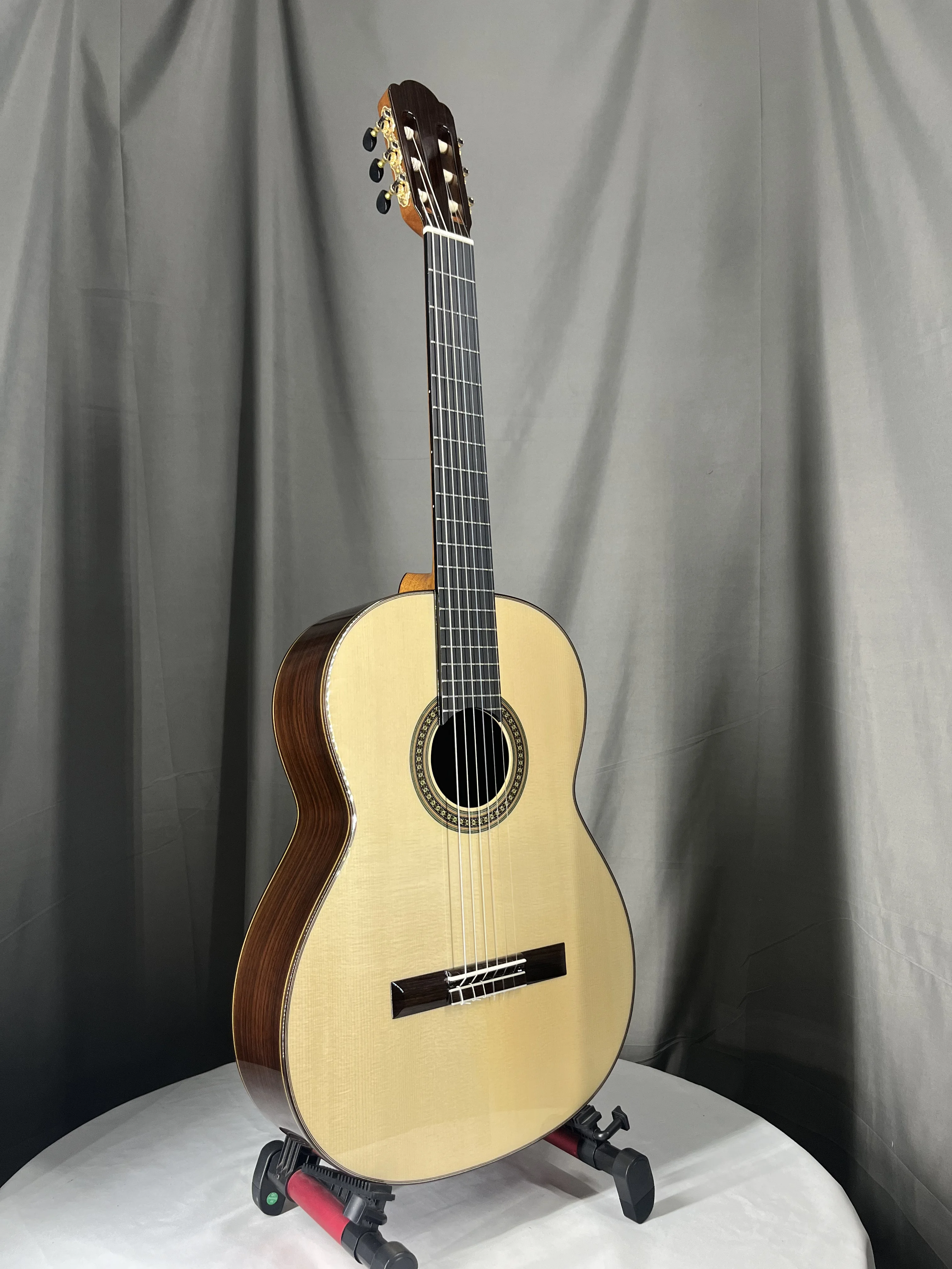 アート・デザイン・音楽 LACE FROM THE VICTORIA AND  MUSEUM 新品登場 LACE アート・デザイン・音楽 MUSEUM ALBERT AND