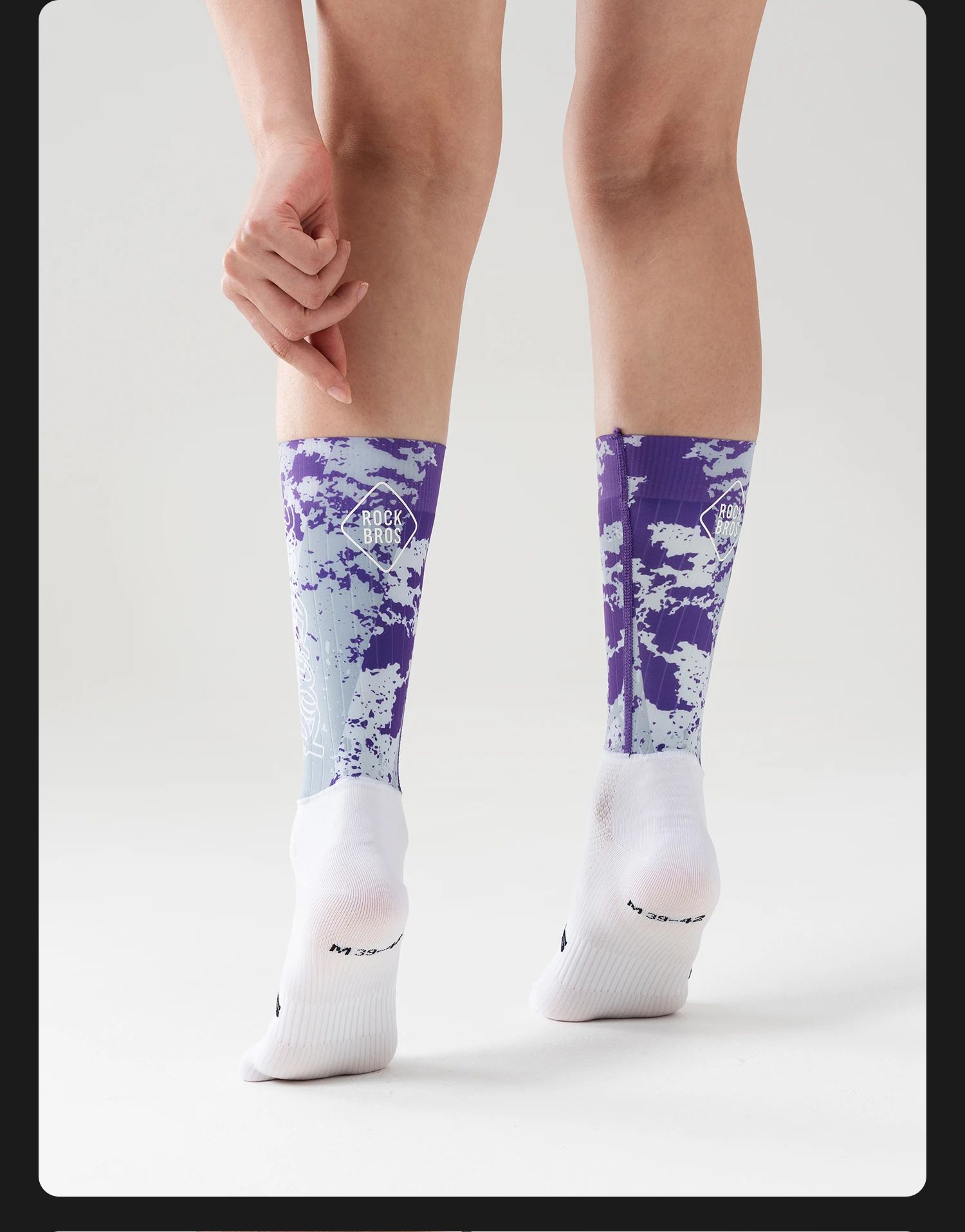 sock stretch detail