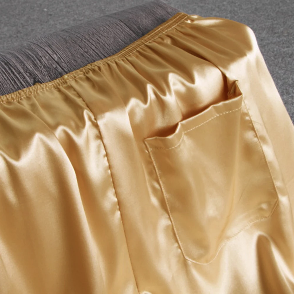 Herren-Pyjama aus Seidensatin mit elastischer Taille, weiche Shorts, Nachtwäsche, Taschenhöschen, Hose, Bermuda, schnell trocknende Strandshorts, männliche Jogginghose – Detail 14