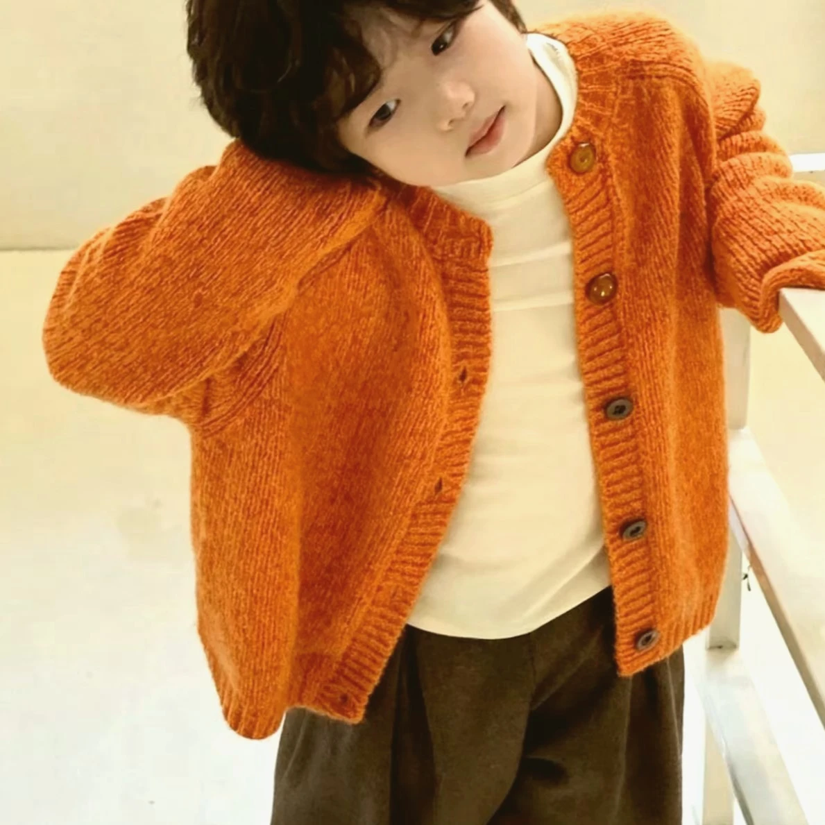 남아 여아 가을 스웨터 2025 신상 한국 패션 아동 봄 가을 겨울 단색 싱글 버튼 니트 가디건