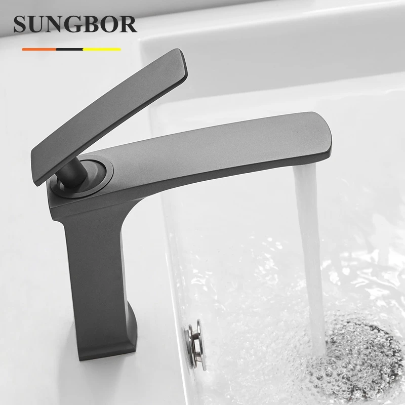 

Basin Faucets Black Brass Faucet Hot and Cold Bathroom Sink Faucet Deck Mounted Toilet White/Gold Color Mixer Water Tap