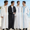 2025 Men Muslim Thobe Middle East Jubba Thobe Long Sleeve Islamic Robe Men Muslim Dress Saudi Arabic Hooded Thobe Abaya Djellaba