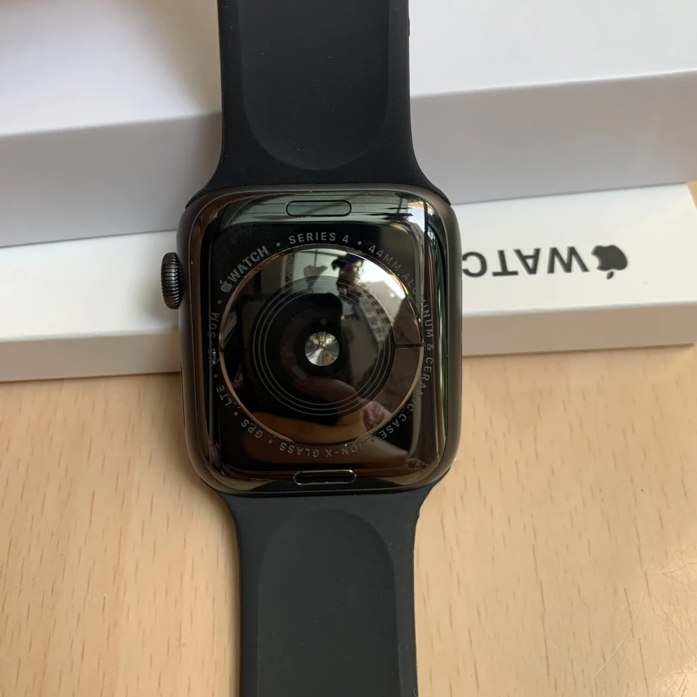100%   ġ ø 4 Ʈġ, 44mm ˷̴  Ʈ