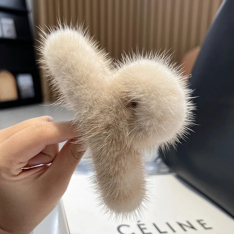 Real Mink Fur Barrettes Winter Fluffy Hair Claw Elegant Acrylic Hairpins Clip Crab Headwear for Women Girls Hair Accessories jewelry accessories hair accessory hair clip hair headdress pearl hairpins