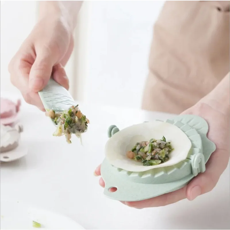 1 set Pastry Tools Dumpling Maker Wraper Dough Cutter Pie Ravioli Dumpling Mould Kitchen Accessories