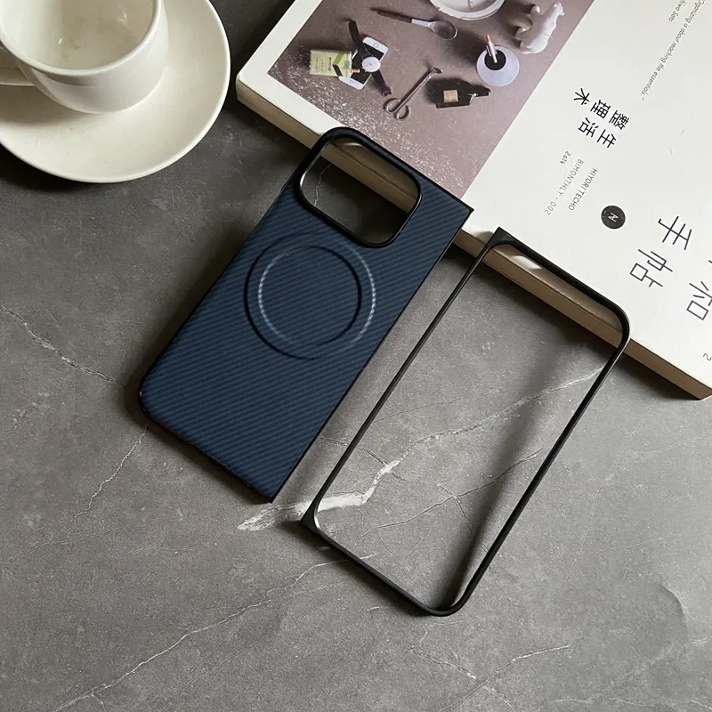 Magnetic Carbon Fiber Soft TPU Folding Case with Magsafe Charge for Google Pixel 9 Pro – Anti-Knock Protection