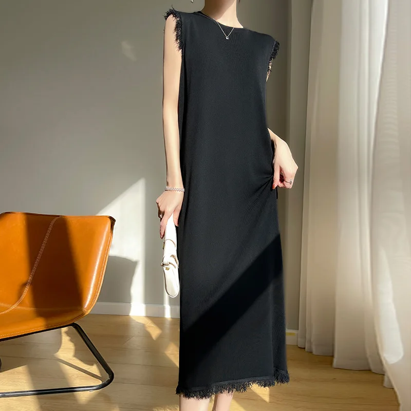2023 Latest Summer Tassel Raw Edge Knitted Round Neck Retro Lce Silk Curved Bead Dress Women\'s Sleeveless Chic Tank Top Skirt