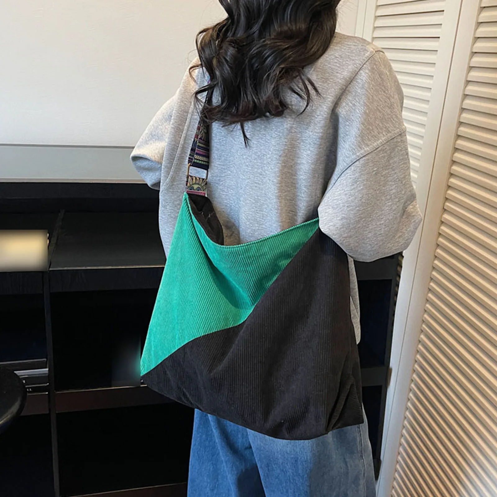 Women Corduroy Underarm Shoulder Bag Adjustable Strap Large Capacity Shoulder Bag Single Shoulder Crossbody Bag for Work Travel