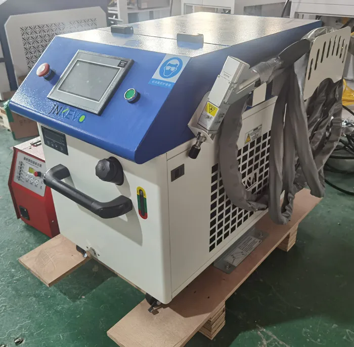 Handheld 3 In 1 Laser 1500w 2000w 3000w Steel Welding Machine Metal Rust Removal 3