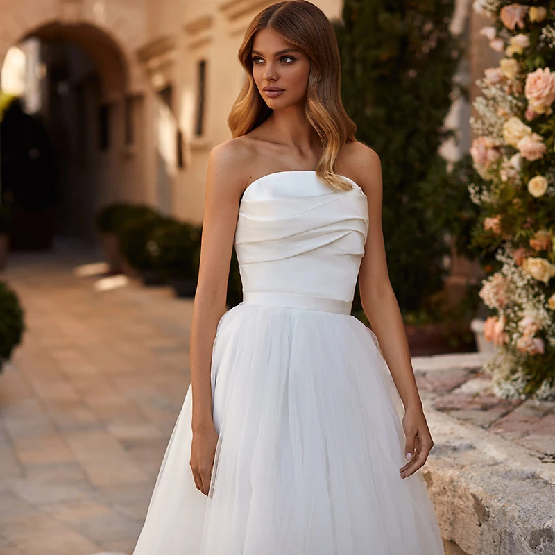 Strapless Sleeveless Bohemian Tulle Princess Beach Wedding Dress