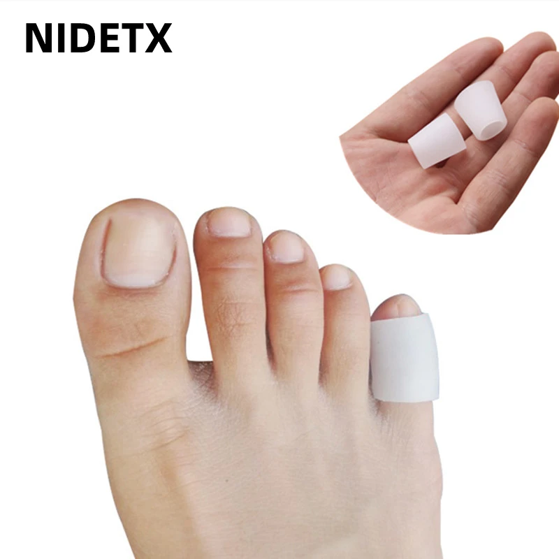 цена 2/4/6pcs Silicone Gel Toe Protection Sleeve Pedicure Little Finger Tube Corns Blisters Bunion Corrector Pinkie Protector