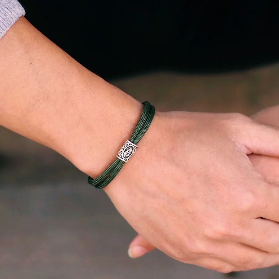 Adjustable Paracord Bracelet For Men Outdoor Survival