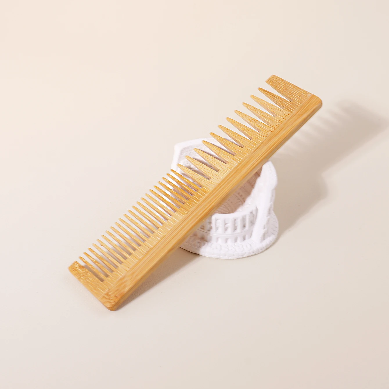 Hair Comb 1pc wide and fine toothed wood comb, anti static and anti residue wood comb,hair removal comb，Special for real hair wigs