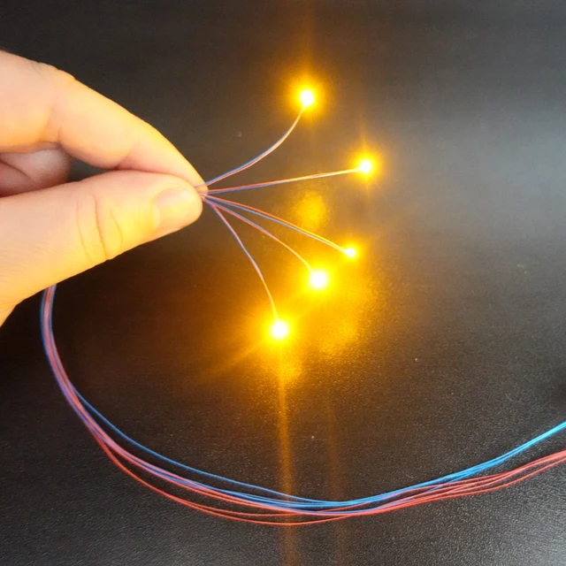 5pcs Flashing Led SMD 0805 Blink Led 3V Model Train Pre-soldered Micro Railway Layout for Toy Gundam Lighting Free 1 Battery Box 5