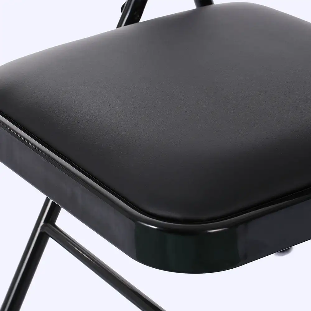 Folding Chair Image 3