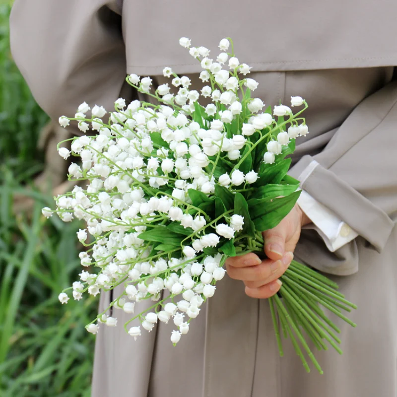 

Suzuki Plastic Flower Home Decoration Accessories Wedding Simulation Bouquet Simulation Artificial Flower Holding Flower