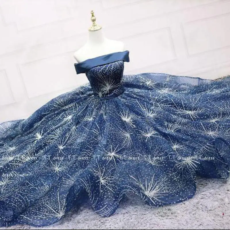 New Dark Blue Quinceanera Dresses Classic Off The Shoulder Tulle Party Ball Gown Simple Fashion Sequin Shining Banquet Vestidos