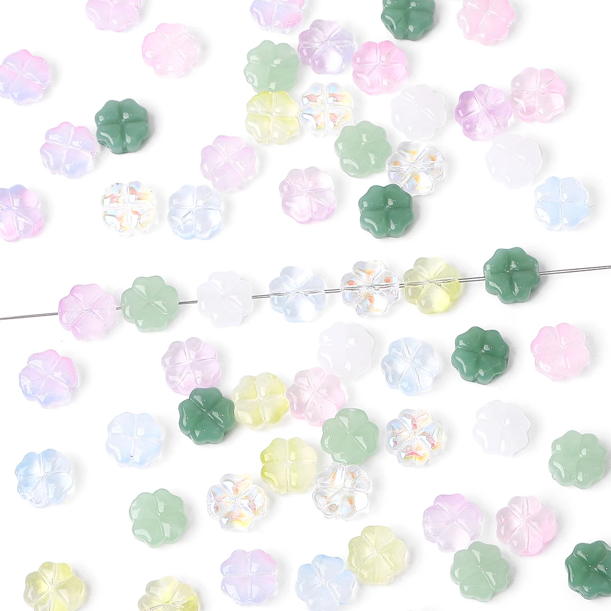 Glass Beads About20Pcs Glass Four Leaf Flower Beads Scattered Beads Handmade DIY Making Couple Bracelets Necklaces Earrings Jewelry Acces