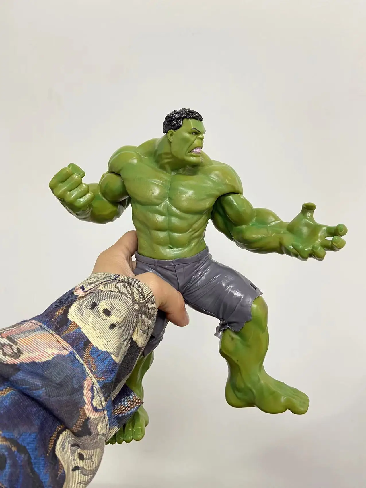 Limited 24CM hero green giant Hulk hulker Doll Car Home Interior