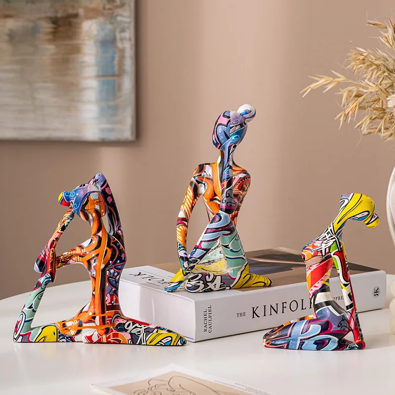 

2023 Modern Art Painted Figure Statue Nordic Living Room Decoration Resin Sculpture Desk Accessories Miniature Room Decoration